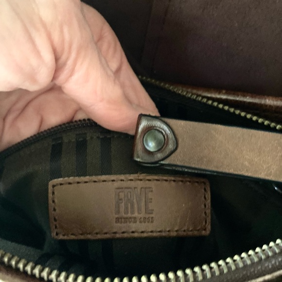 FRYE Crossbody Leather Hobo - Picture 9 of 10